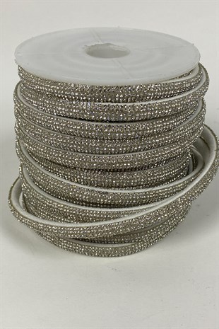 زين الشريط المدعوم باللون الفضي اللامع بأحجار لامعة