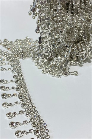 شريط إكسسوار مزين بحجر فضي مزين بشرابة 1 متر