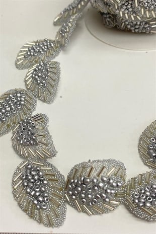 الفضة ورقة نمط الحديد على الشريط زين الحجر