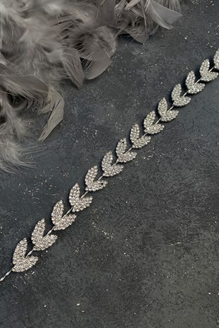 Bella Bridal Hair Accessory with Silver Leaf Motif