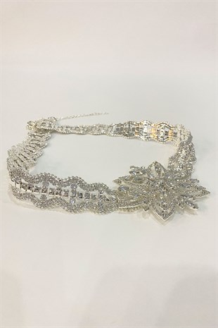 نجمة فضية منقوشة فستان سهرة بحزام ألباني حجري