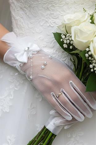 Dream Tulle Wedding Gloves with Pearl Pendants and Feather Details, Embellished with Crystal Stones