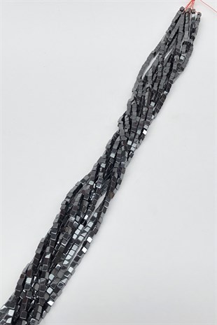 Hematit Küçük Kare Taş Boncuk