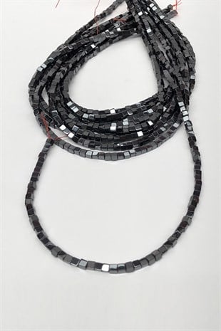 Hematit Küçük Kare Taş Boncuk