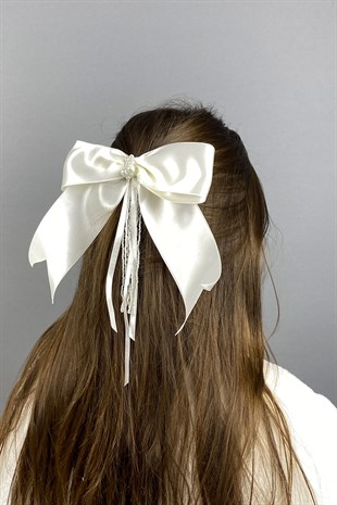 İnci Ve Boncuklu Fiyonklu Saç Tokası