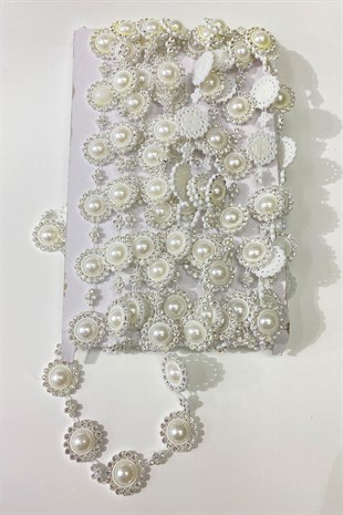 İncili Çiçek Desenli Taşlı Şerit Boncuk Beyaz