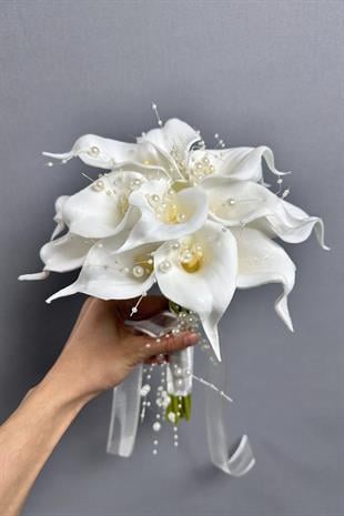 İncili Islak Galalı Gelin Çiçeği Buketi