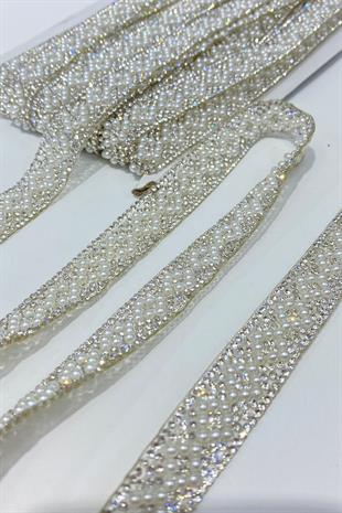 İncili Ütüyle Yapışan Şerit Aplik