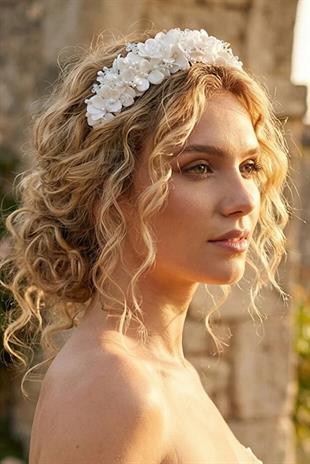 Pearl and Crystal Embellished Floral Bridal Tiara Henna Engagement Hair Accessory