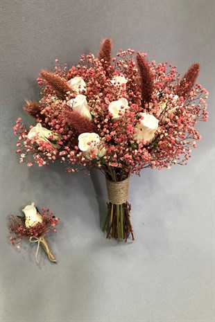 Islak Beyaz Gül ve Fuşya Cipsolu Gelin Buketi