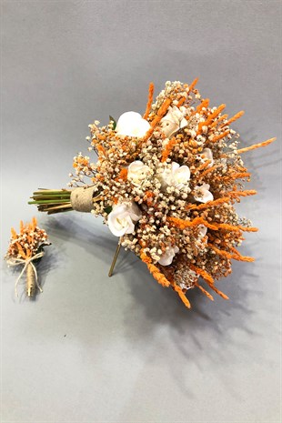 Islak Beyaz Gül ve Turuncu Cipsolu Gelin Buketi