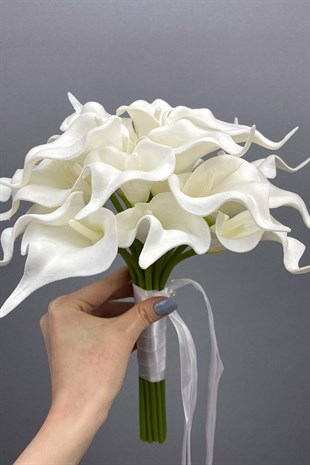 Wet Gala Bridal Wedding Flower, Wedding Hat and Bridal Glove Set