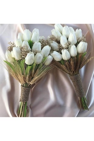 Krem Islak Lale ve Kuru Çiçekli Gelin Buketi Yaka Çiçeği