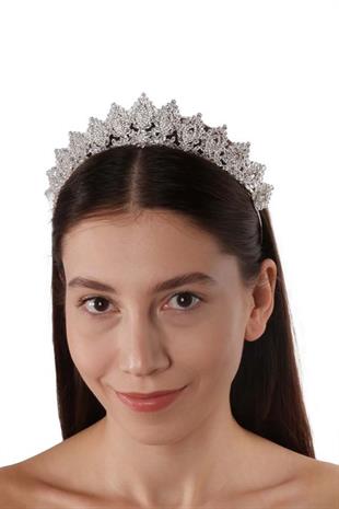 Kadın Düğün Kına TacıZirkon Taşların Büyüleyici Parıltısı İle Gelin Zirkon Tacı