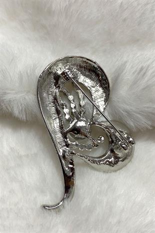 بروش طوق فستان من حجر اللؤلؤ على شكل قلب