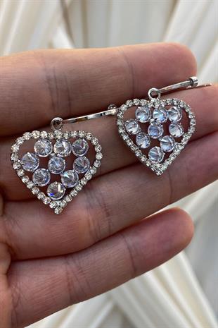 Kalp Motifli Parlak Zirkon Taşlı Küpe