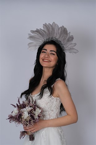 Special Design Bridal Henna Crown with Eagle Feathered Stone