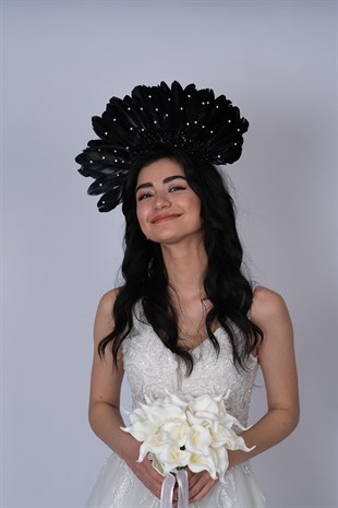 Special Design Bridal Henna Crown with Eagle Feathered Stone