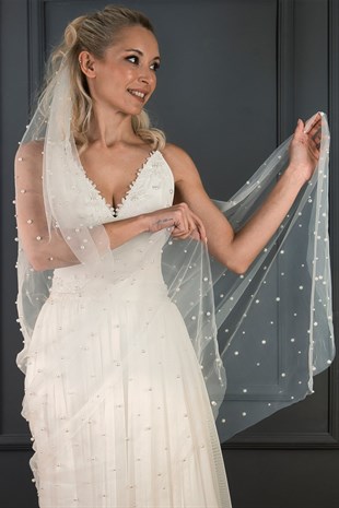 Kırık Beyaz İncili Gelin Duvağı