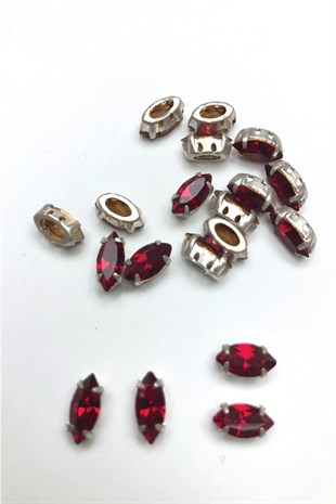 Red Shuttle Cased Glass Strut Stone 25 pcs