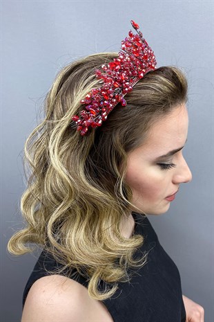 Red Akbahar Bride and Henna Crown