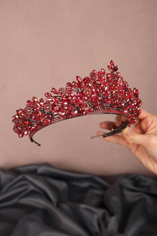 Red Akbahar Bride and Henna Crown