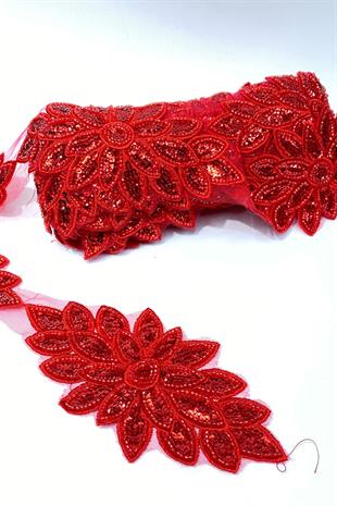 Kırmızı Boncuk İşlemeli Çiçek Desen Baklava Geniş Şerit Aplik 1 Metre