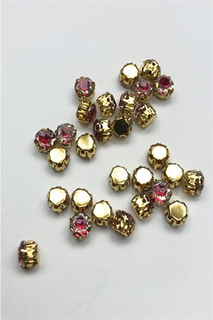 Red Cased Plastic Strut Stone 25 pcs