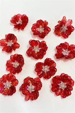 بروش اللؤلؤ الأحمر مطرز باللؤلؤ