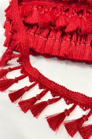 هامش كعكة حمراء