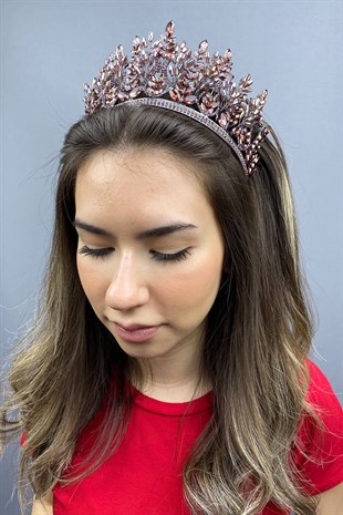 Dark Powder Model Bridal Henna Crown