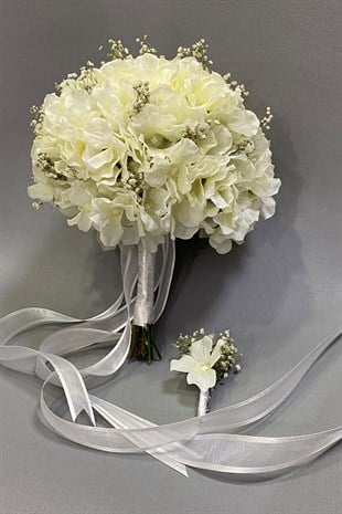 Cream World Model Bride Bouquet with Hydrangea Groom Boutonniere