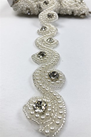 كريم حجر اللؤلؤ الحديد على الشريط الحجري