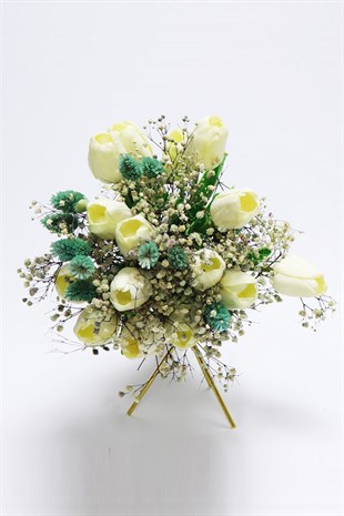 Krem Islak Lale ve Su Yeşili Şoklanmış Çiçekli Gelin Buketi