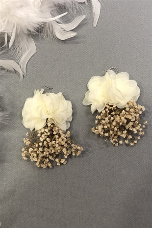 Krem Renk Kuru Çiçekli Küpe