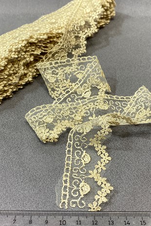 Küçük Çiçekli Kenar Güpür Dantel Fisto 9 mt