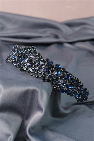 Navy Blue Ela Band Model Bridal Crown Hair Accessory