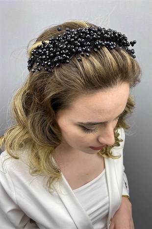 Lisa Model Bride Henna Crown