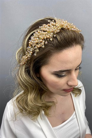 Lisa Model Bride Henna Crown