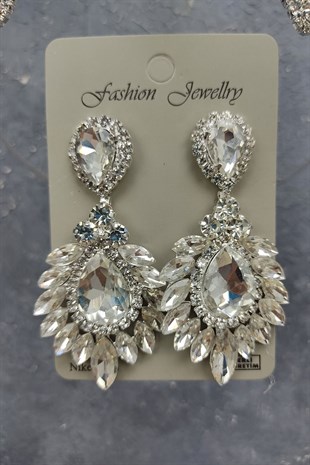 Shuttle Beaded Almond Bridal Crown And Drop Studded Earrings