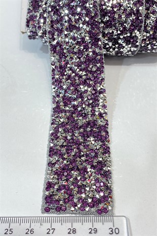 شريط حجري أرجواني مثبت بالحديد