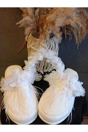 Ms Beyaz Kaz Tüylü Incili Lohusa Taç Terlik Seti