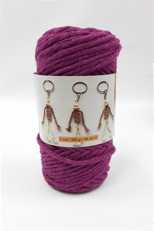 مكرميه ملتوية رفيعة البرقوق