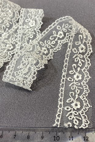 Oyma Desenli Kenar Güpür Dantel Fisto 9 mt