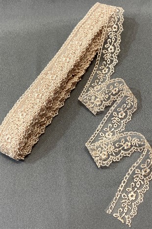 Oymalı Desenli Kenar Güpür Dantel Fisto 9 mt