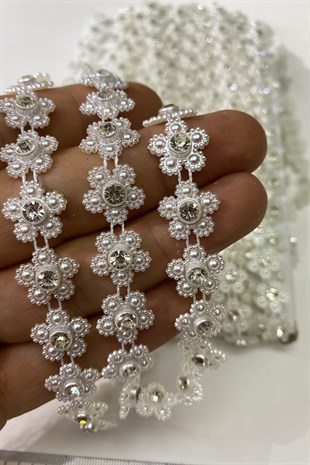 Papatya Desenli Taşlı Şerit Boncuk Krem