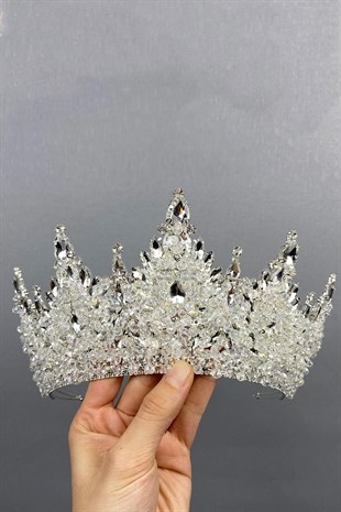 Paris Model Bride Henna Crown