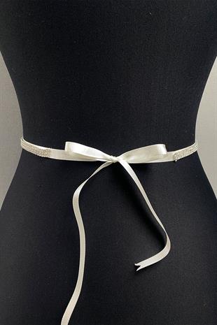 حزام فستان سهرة لامع من حجر Beyoğlu بثلاثة أسطر