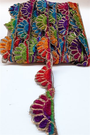 Pati Desenli Antik Şerit Güpür