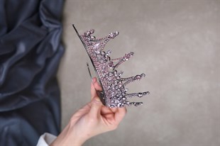 Pink Leonis Model Bride Henna Crown